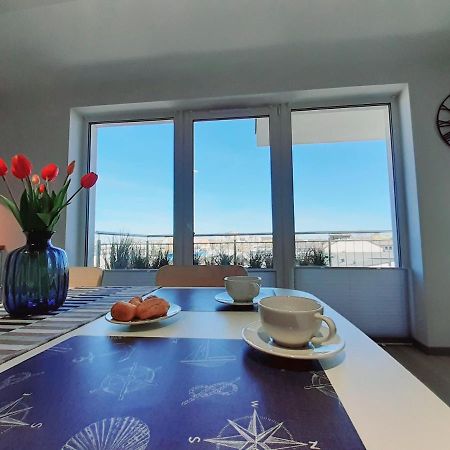 Apartament Kapitanski Mostek 17A Z Widokiem Na Port I Latarnie Morska Oraz Garazem Διαμέρισμα Kołobrzeg Εξωτερικό φωτογραφία