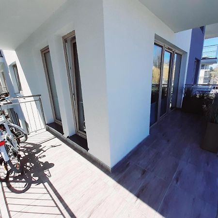 Apartament Kapitanski Mostek 17A Z Widokiem Na Port I Latarnie Morska Oraz Garazem Διαμέρισμα Kołobrzeg Εξωτερικό φωτογραφία